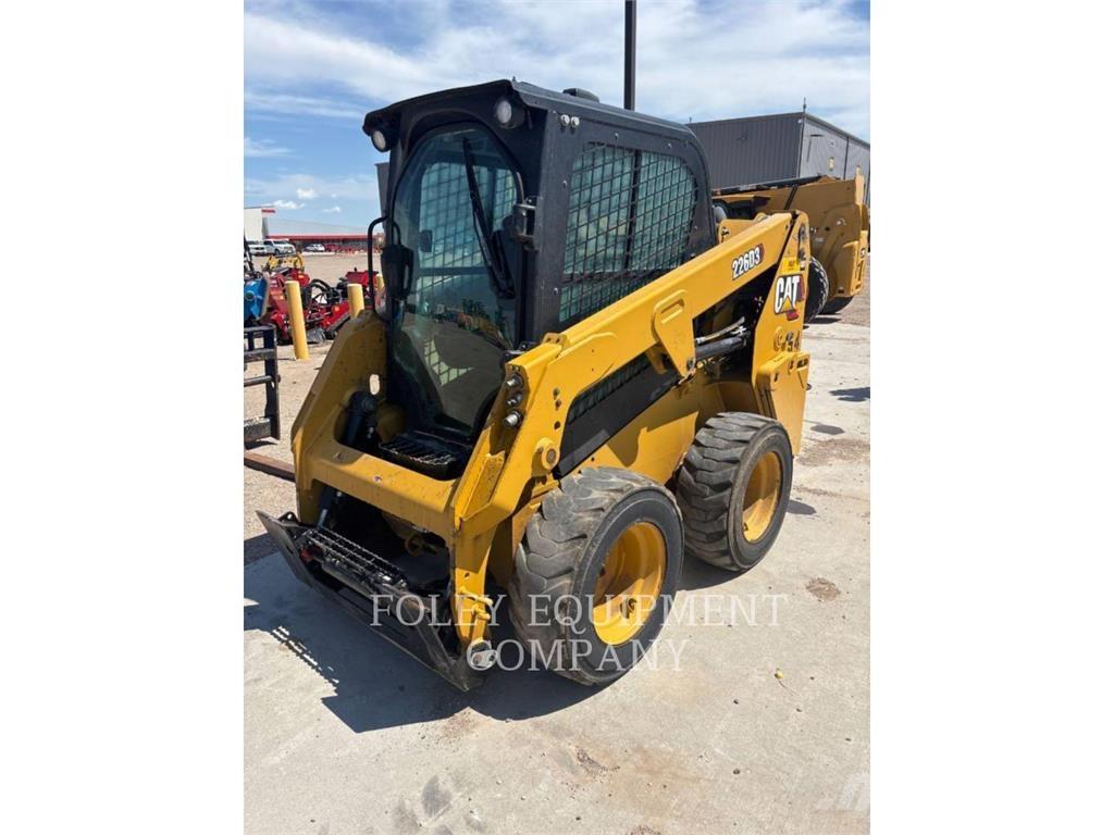CAT 226D3STD1C Carregadoras de direcção deslizante