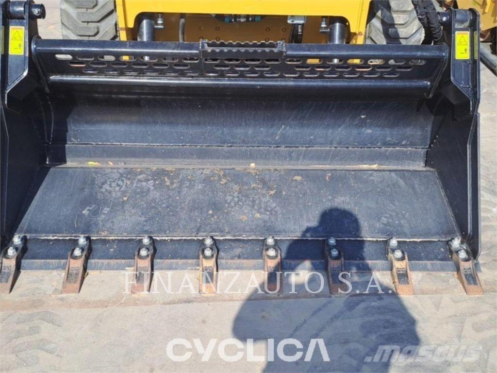 CAT 232D3 Carregadoras de direcção deslizante