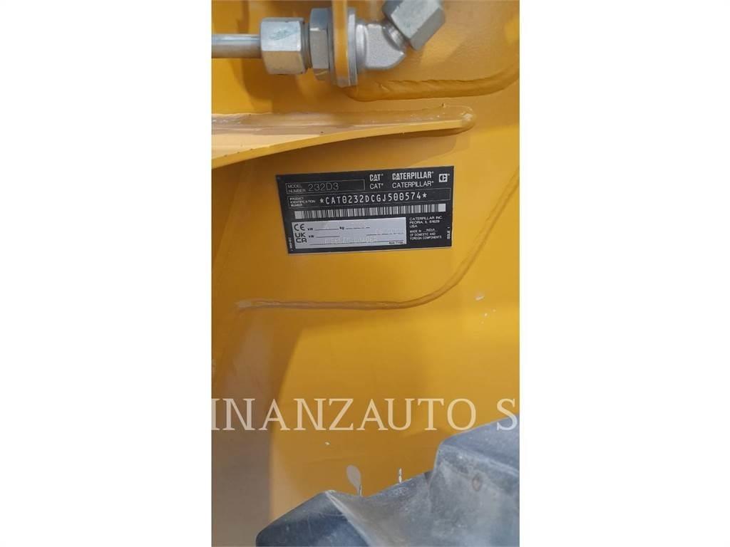 CAT 232D3 Carregadoras de direcção deslizante