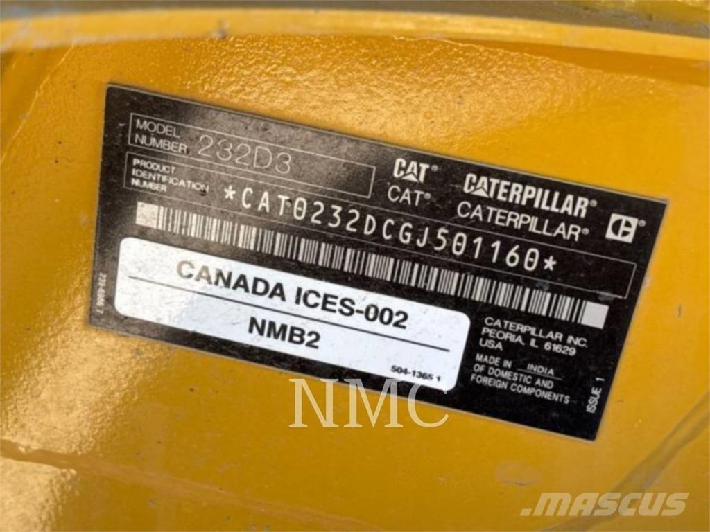 CAT 232D3 Carregadoras de direcção deslizante