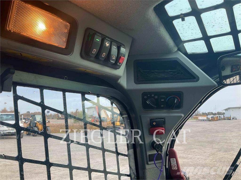 CAT 232D3 Carregadoras de direcção deslizante