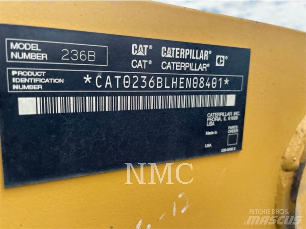 CAT 236B Carregadoras de direcção deslizante