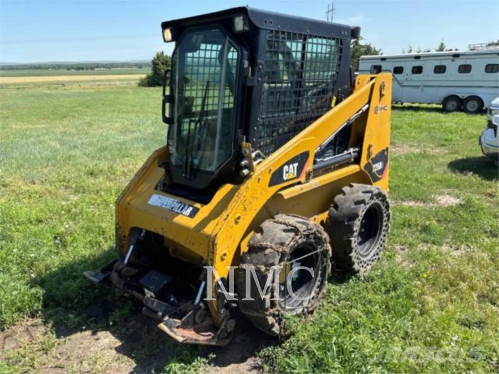 CAT 236B3 Carregadoras de direcção deslizante