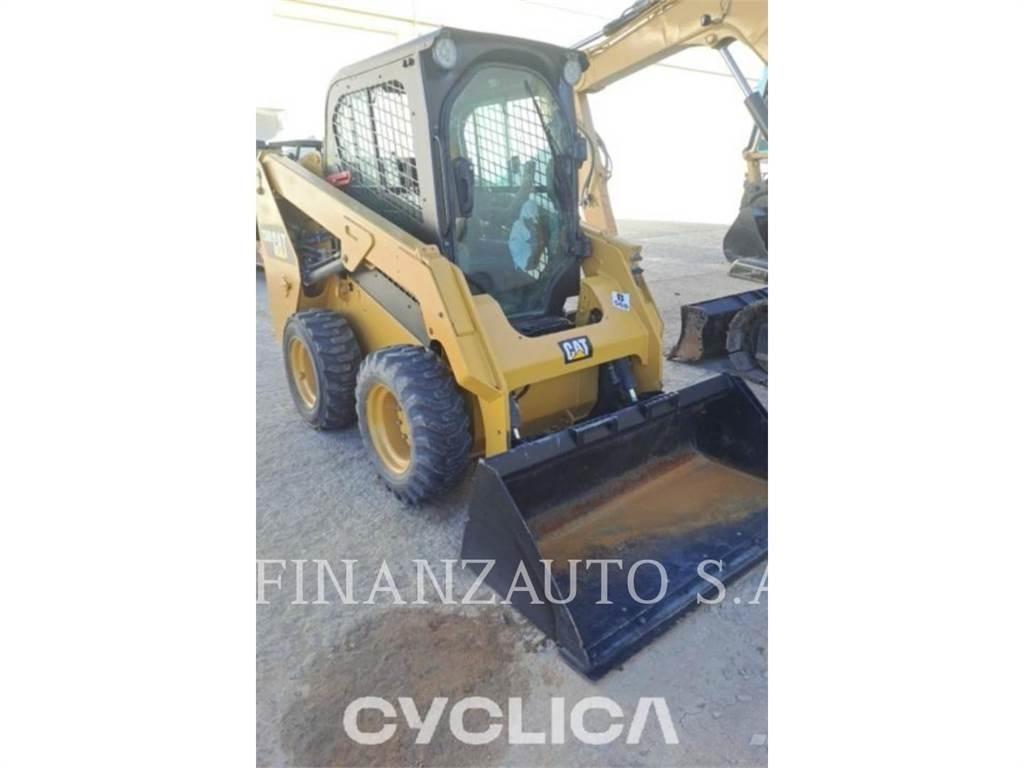 CAT 236D Carregadoras de direcção deslizante