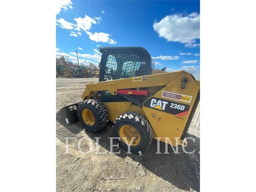 CAT 236D Carregadoras de direcção deslizante