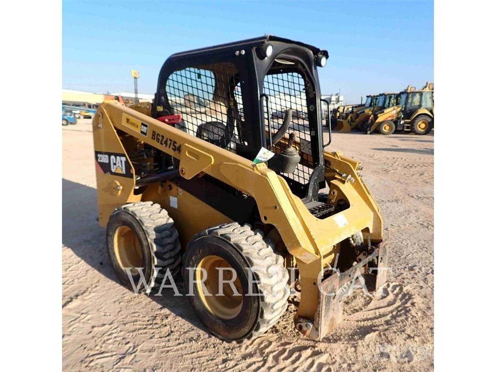 CAT 236D Carregadoras de direcção deslizante