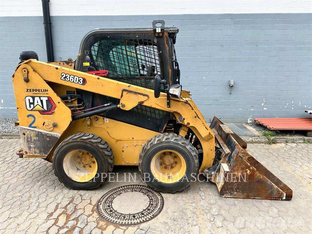 CAT 236D Carregadoras de direcção deslizante