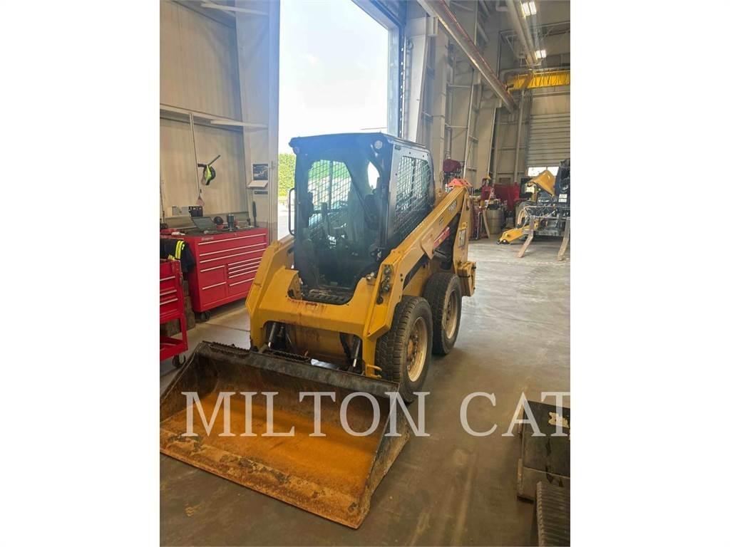 CAT 236D 3 Carregadoras de direcção deslizante