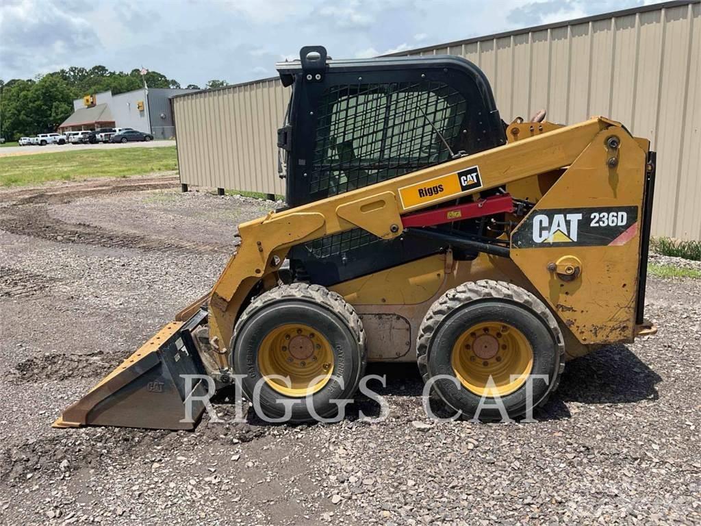 CAT 236D A Carregadoras de direcção deslizante