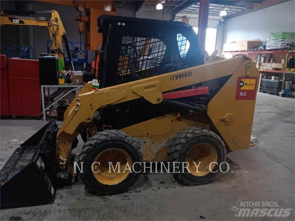 CAT 236D H2CN Carregadoras de direcção deslizante