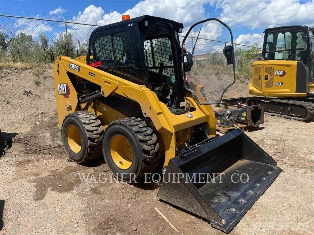 CAT 236D3 Carregadoras de direcção deslizante
