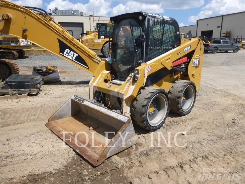 CAT 236D3 Carregadoras de direcção deslizante