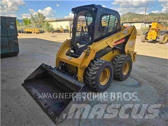 CAT 236D3 Carregadoras de direcção deslizante