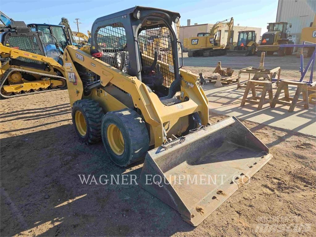 CAT 236D3 Carregadoras de direcção deslizante