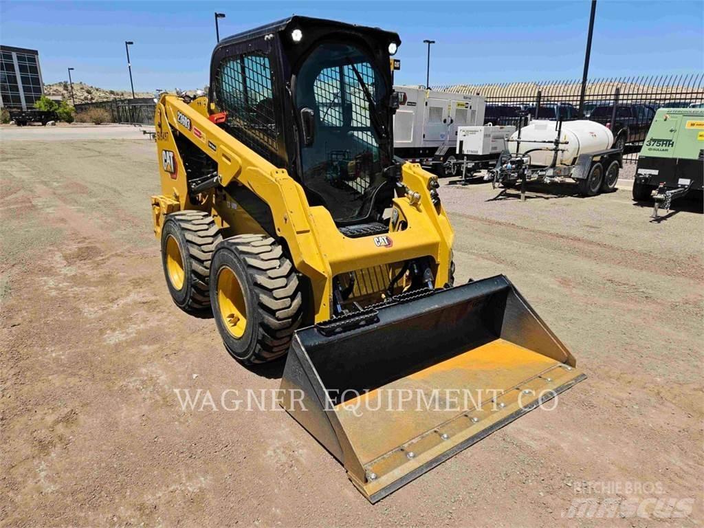 CAT 236D3 Carregadoras de direcção deslizante