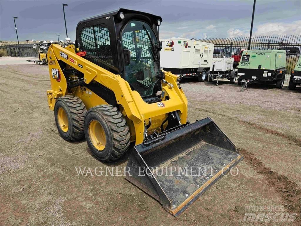 CAT 236D3 Carregadoras de direcção deslizante