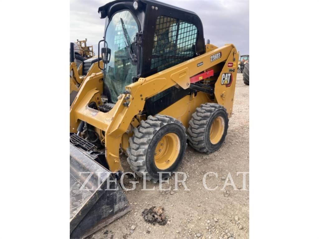 CAT 236D3 Carregadoras de direcção deslizante