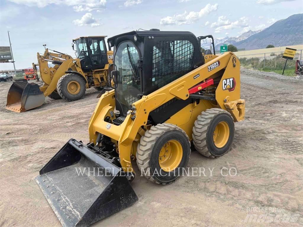 CAT 236D3 C3H2 Carregadoras de direcção deslizante