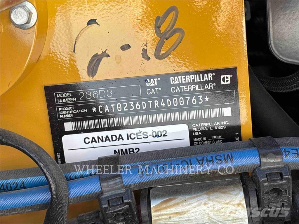CAT 236D3 C3H2 Carregadoras de direcção deslizante
