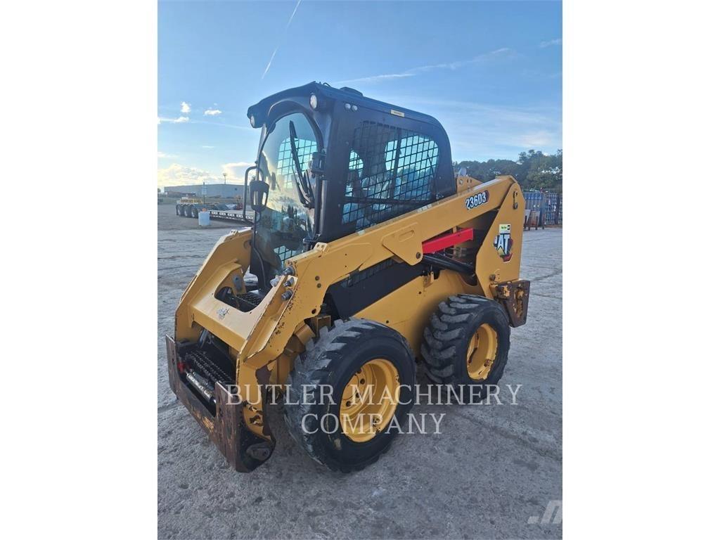CAT 236D3 C3H2 Carregadoras de direcção deslizante