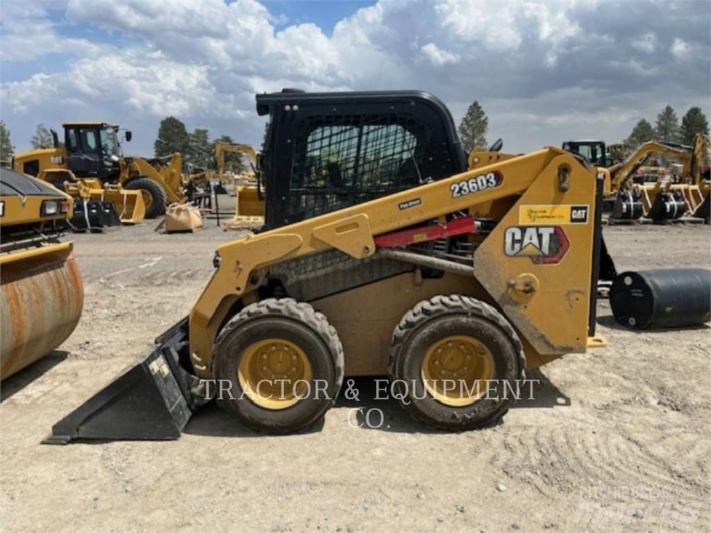 CAT 236D3 H2CB Carregadoras de direcção deslizante