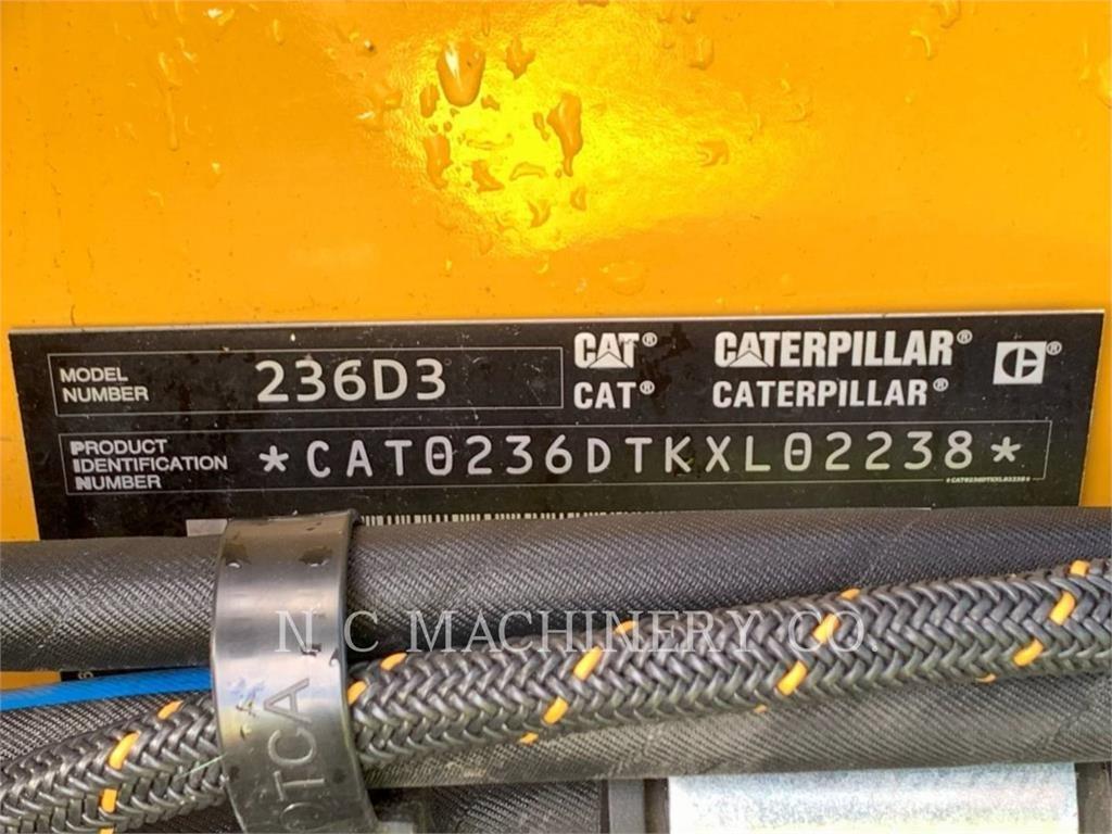 CAT 236D3 H2CB Carregadoras de direcção deslizante