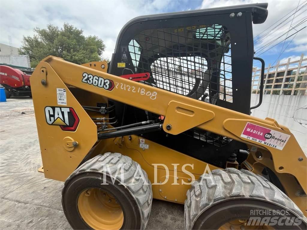 CAT 236D3LRC Carregadoras de direcção deslizante