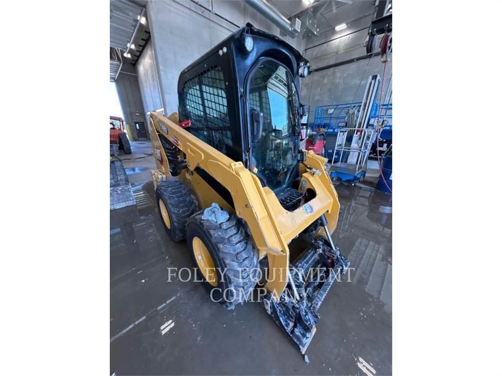 CAT 236D3STD2C Carregadoras de direcção deslizante
