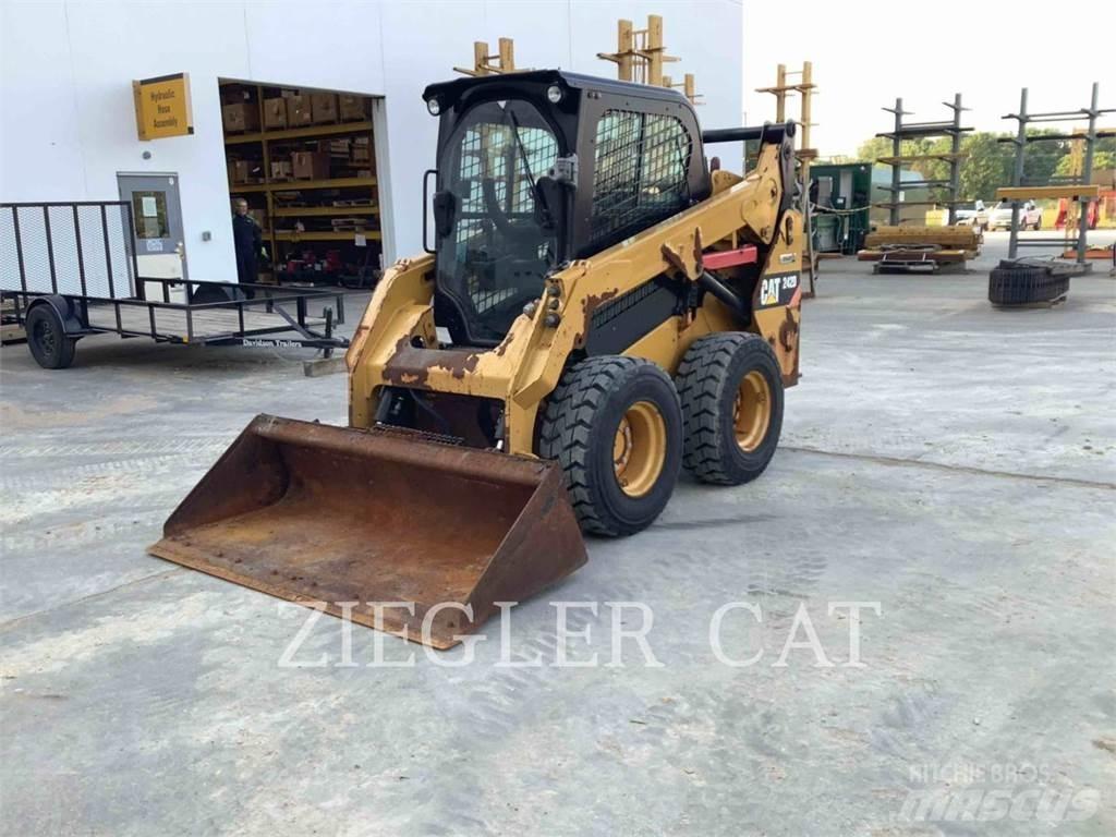 CAT 242D Carregadoras de direcção deslizante