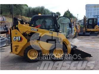 CAT 242D3 Carregadoras de direcção deslizante