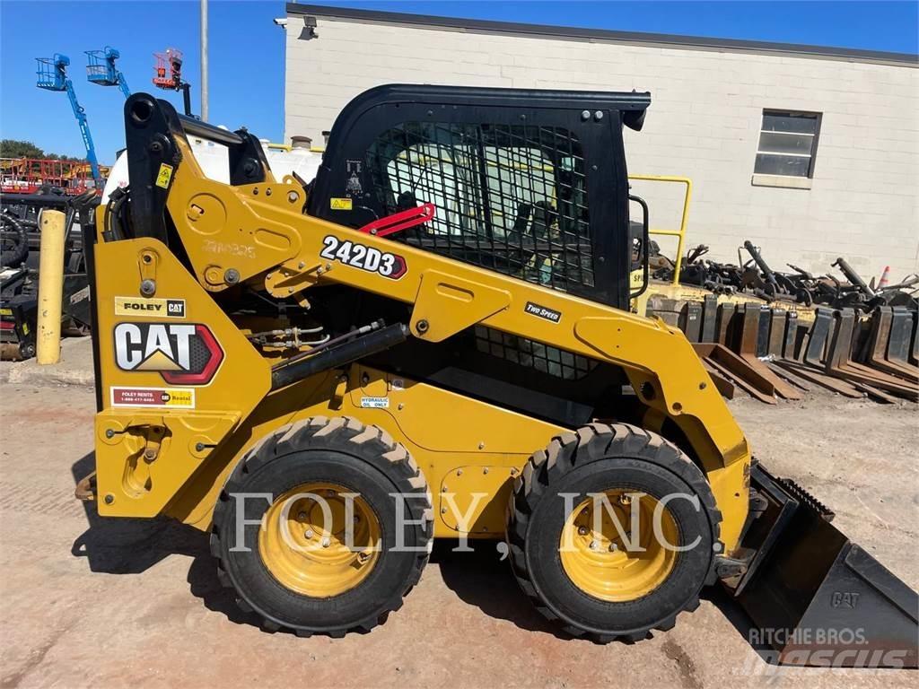 CAT 242D3 Carregadoras de direcção deslizante