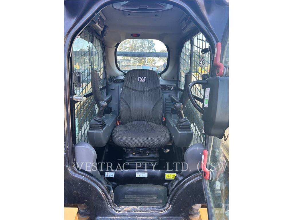 CAT 242D3LRC Carregadoras de direcção deslizante