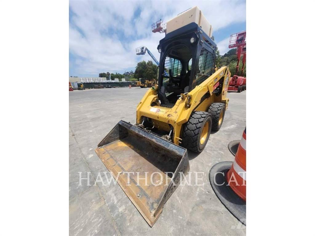 CAT 246D3H2O Carregadoras de direcção deslizante