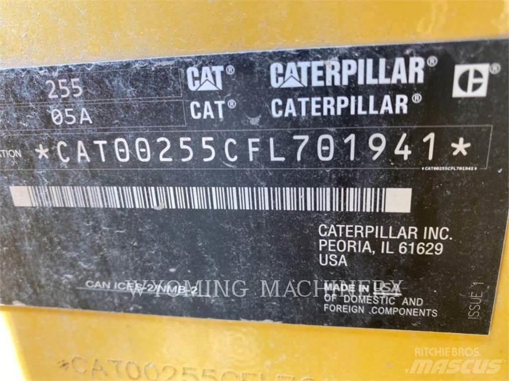 CAT 255 Carregadoras de direcção deslizante