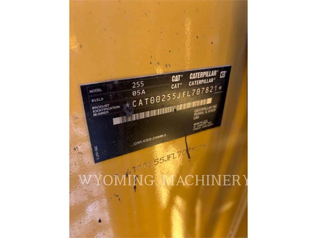 CAT 255 Carregadoras de direcção deslizante