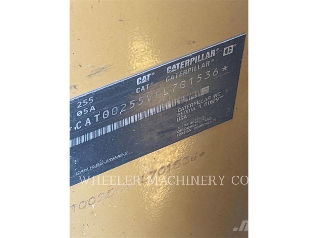 CAT 255 C3HF Pás Carregadoras de rastos