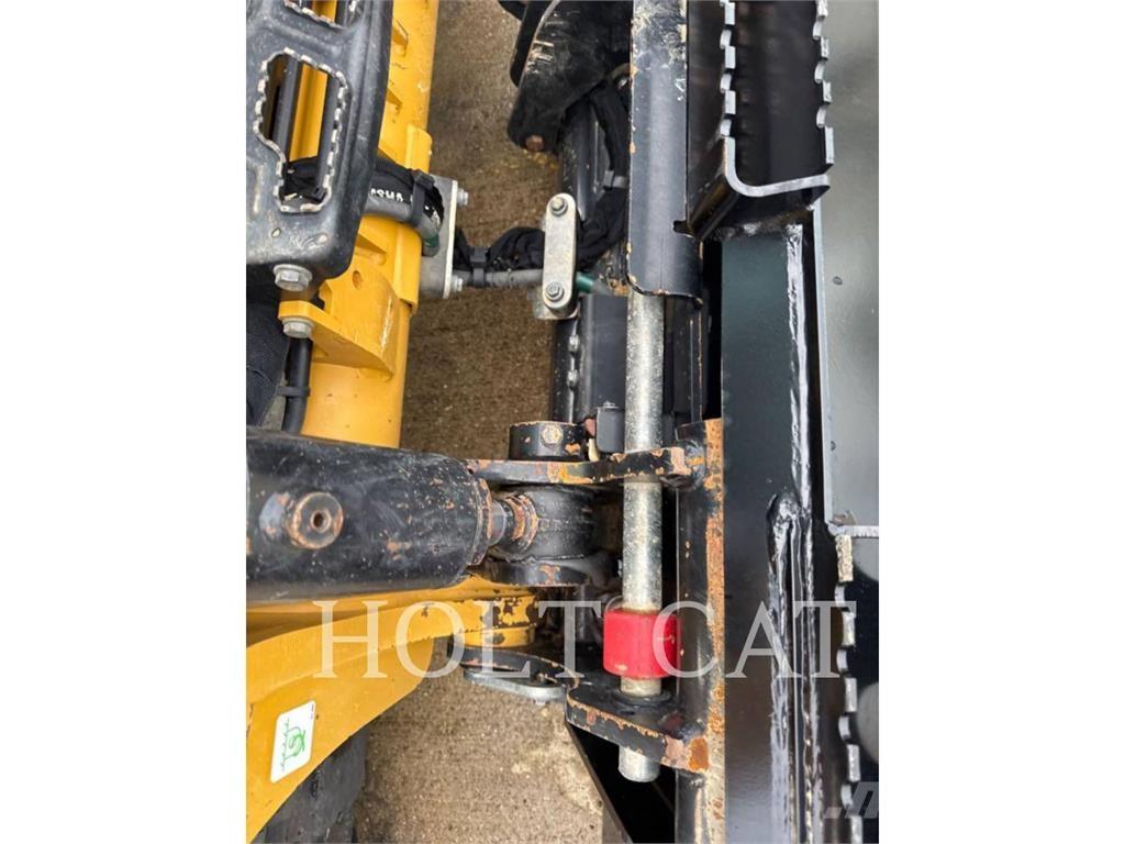CAT 255 CAB Carregadoras de direcção deslizante