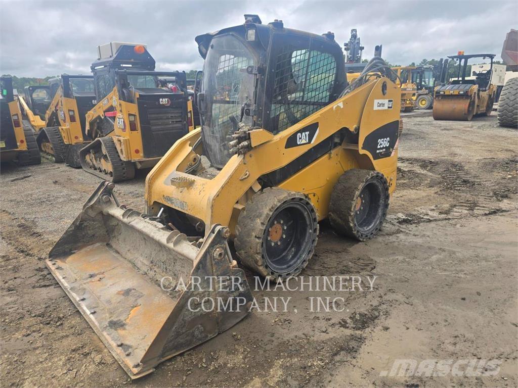 CAT 256C Carregadoras de direcção deslizante