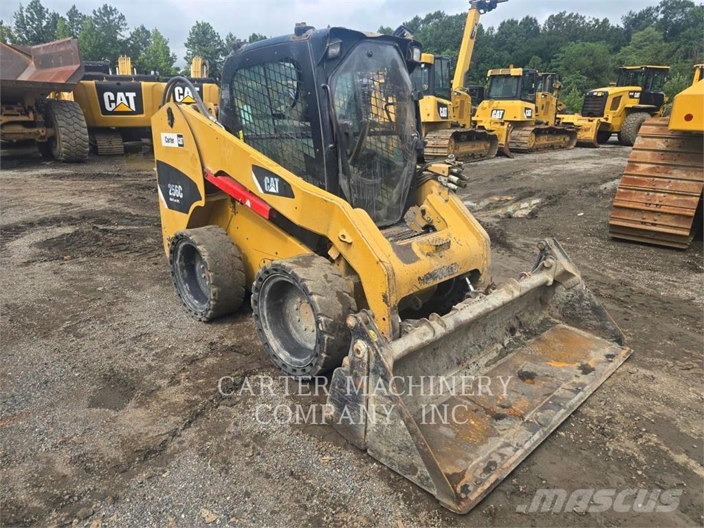 CAT 256C Carregadoras de direcção deslizante