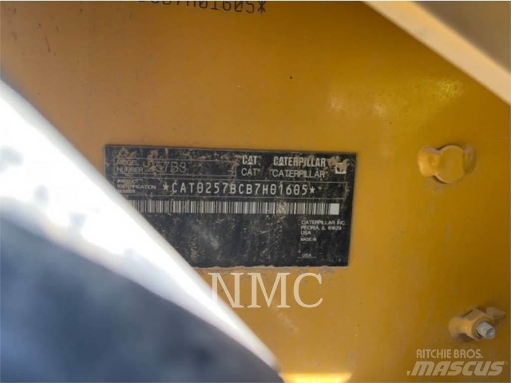 CAT 257B3 Carregadoras de direcção deslizante
