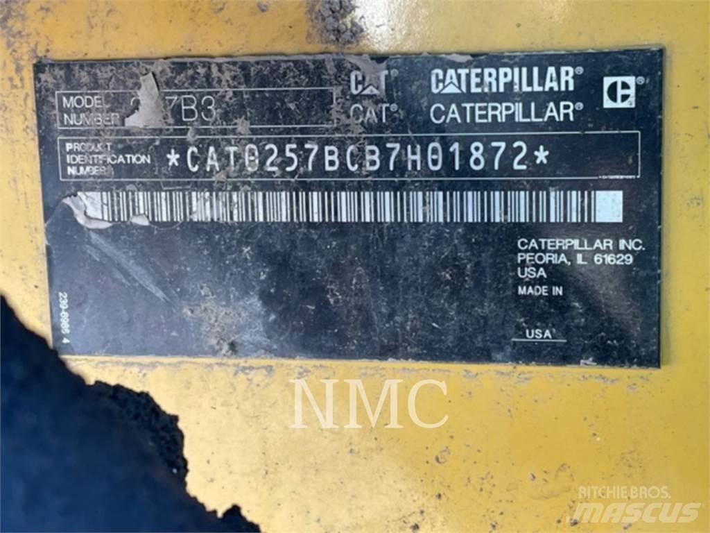 CAT 257B3 Carregadoras de direcção deslizante