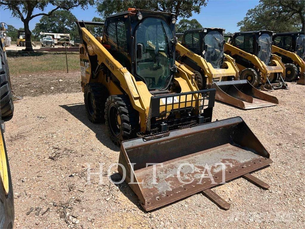 CAT 262D Carregadoras de direcção deslizante