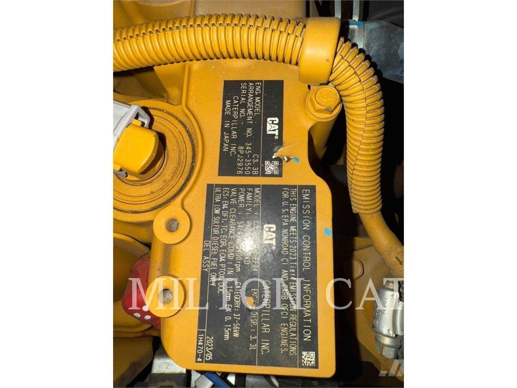 CAT 262D 3 Carregadoras de direcção deslizante