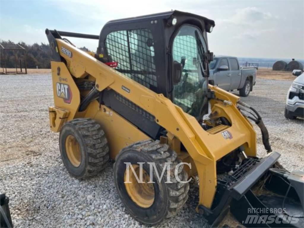 CAT 262D3 Carregadoras de direcção deslizante