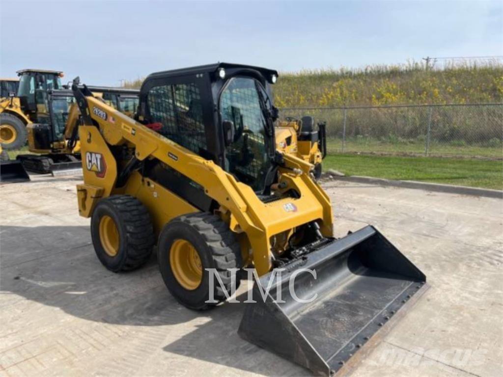 CAT 262D3 Carregadoras de direcção deslizante