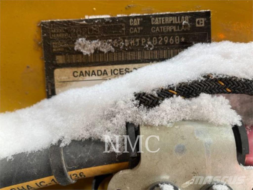 CAT 262D3 Carregadoras de direcção deslizante