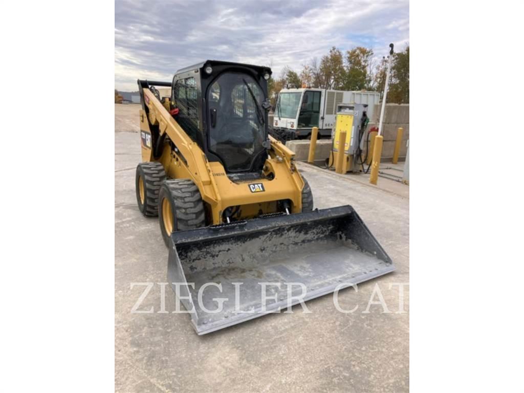 CAT 272D2 Carregadoras de direcção deslizante