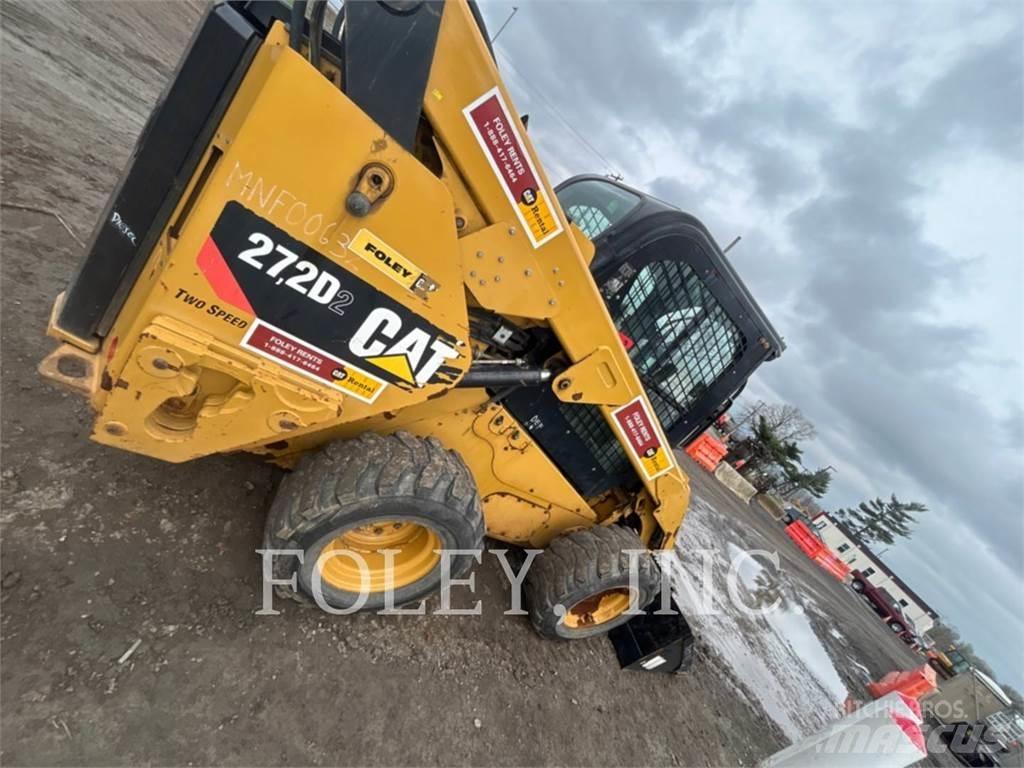 CAT 272D2 Carregadoras de direcção deslizante