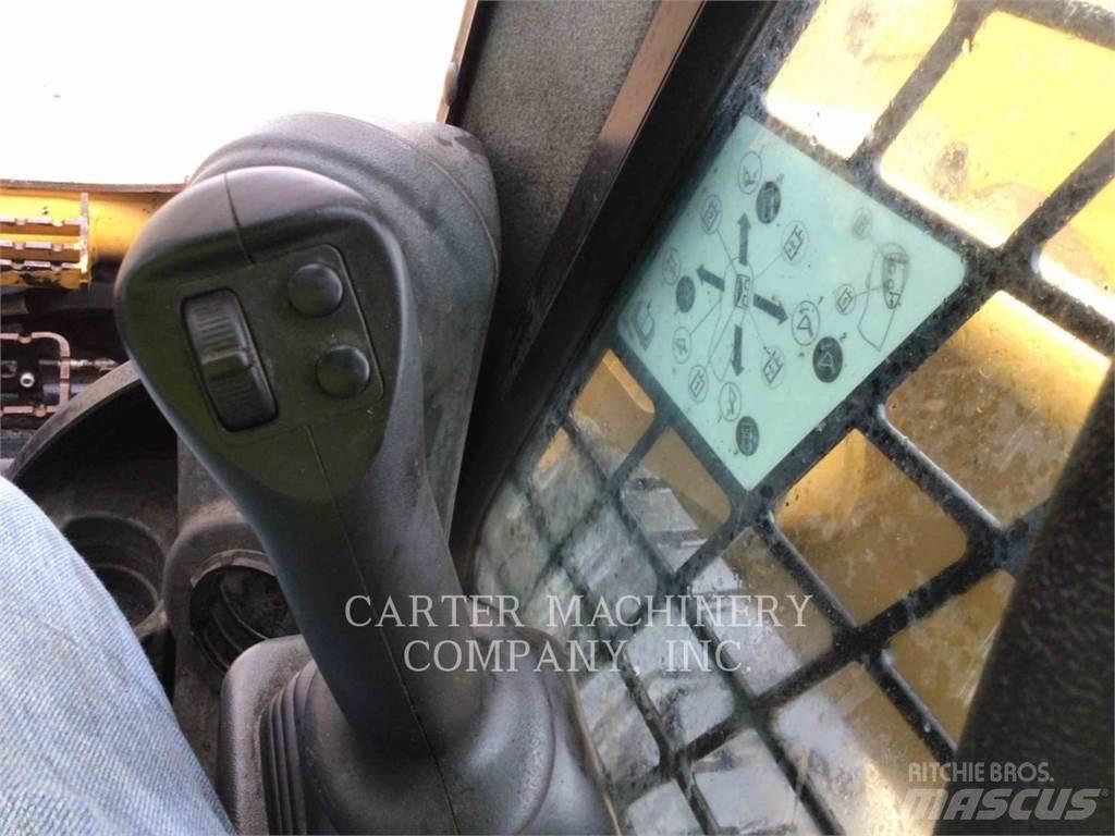 CAT 272D3 Carregadoras de direcção deslizante