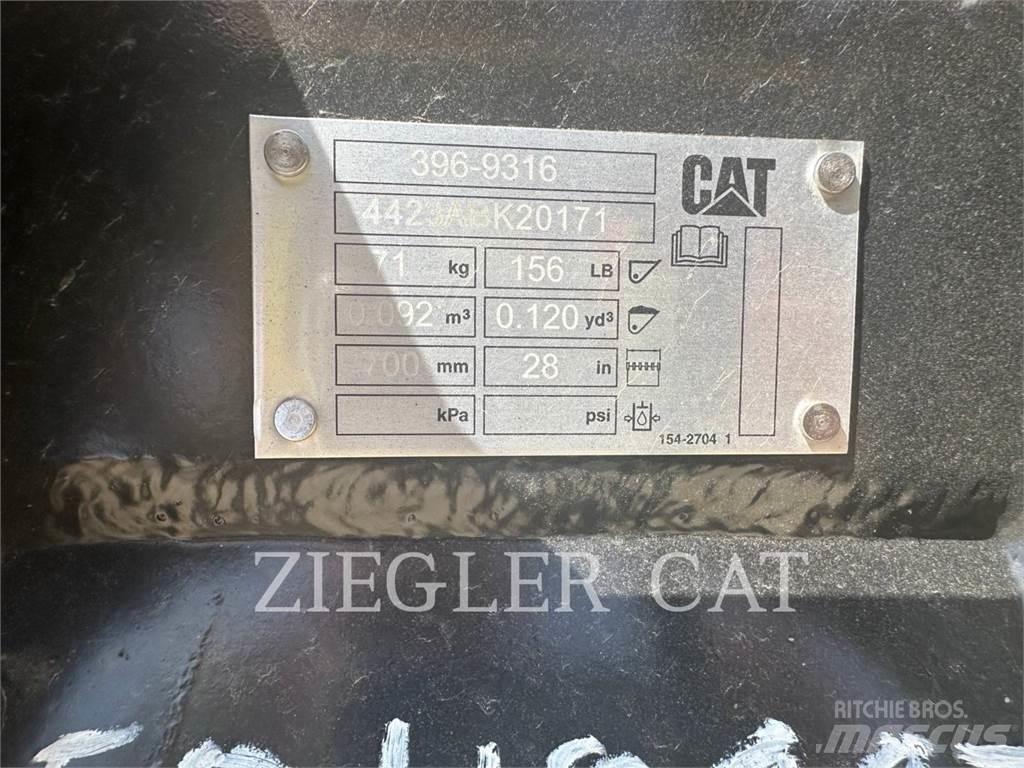 CAT 28 GP BUCKET Baldes